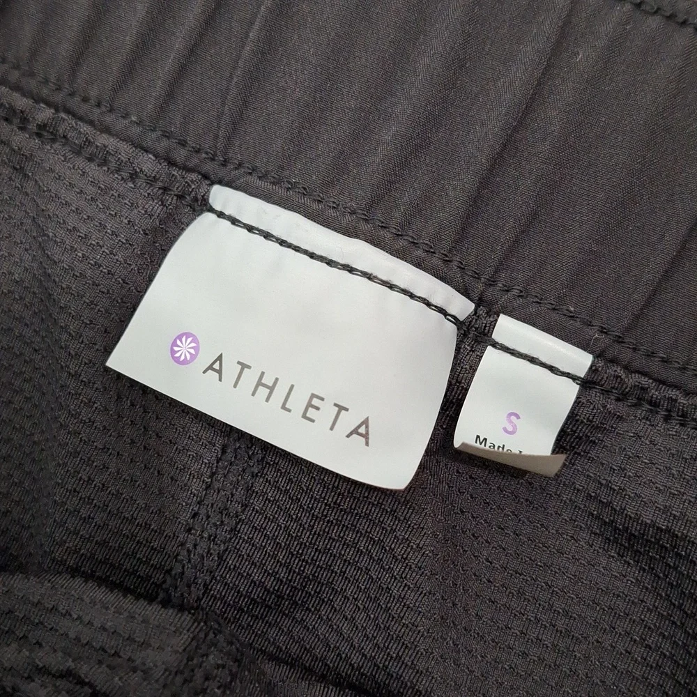 ATHLETA Black Lightweight Skirt with Built In Shorts Skort